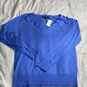 Banana Republic silk and cashmere blend  Blue V-Neck Sweater size S